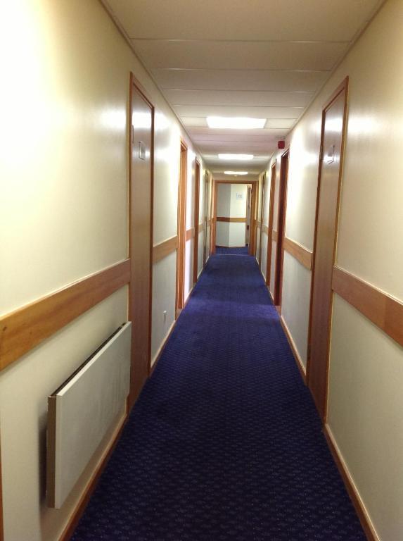Days Inn Magor Dış mekan fotoğraf